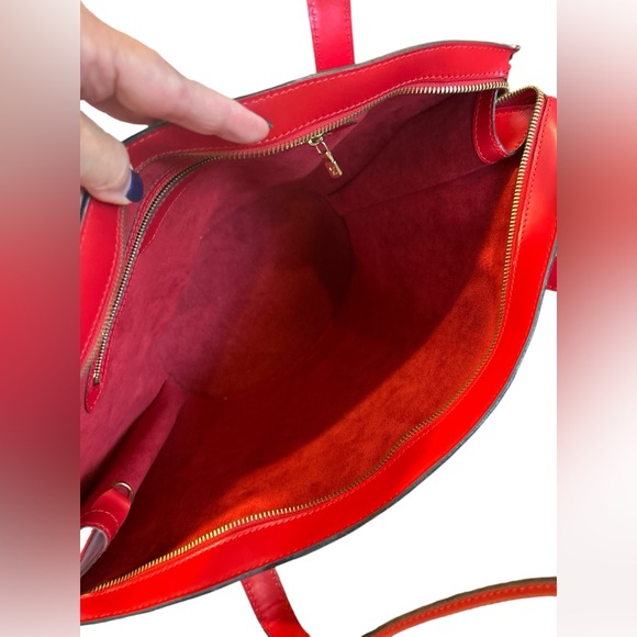 Louis Vuitton St. Jaques Red Epi Leather Bag EUC A20994 - Picture 8 of 11